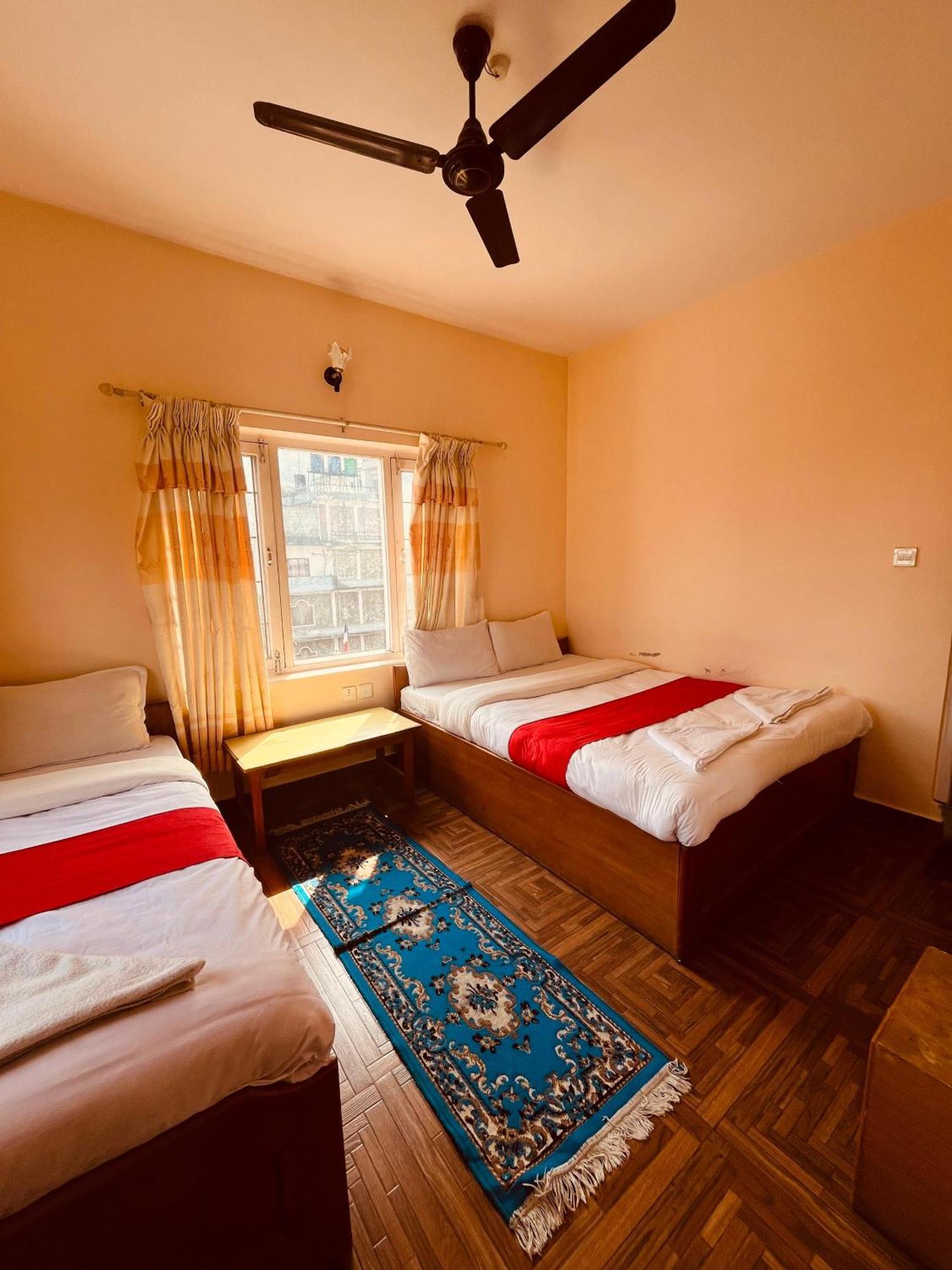 Hotel Global Inn Ποκάρα Εξωτερικό φωτογραφία