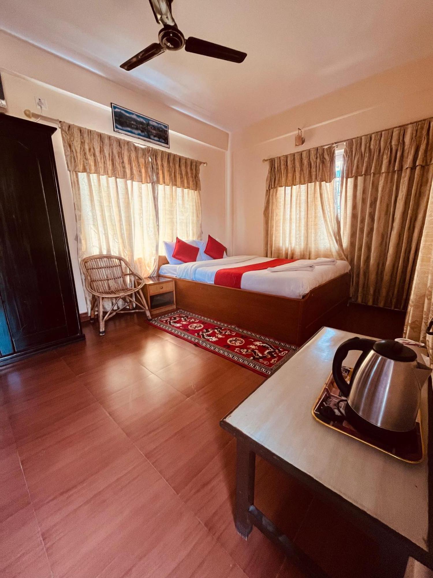 Hotel Global Inn Ποκάρα Εξωτερικό φωτογραφία